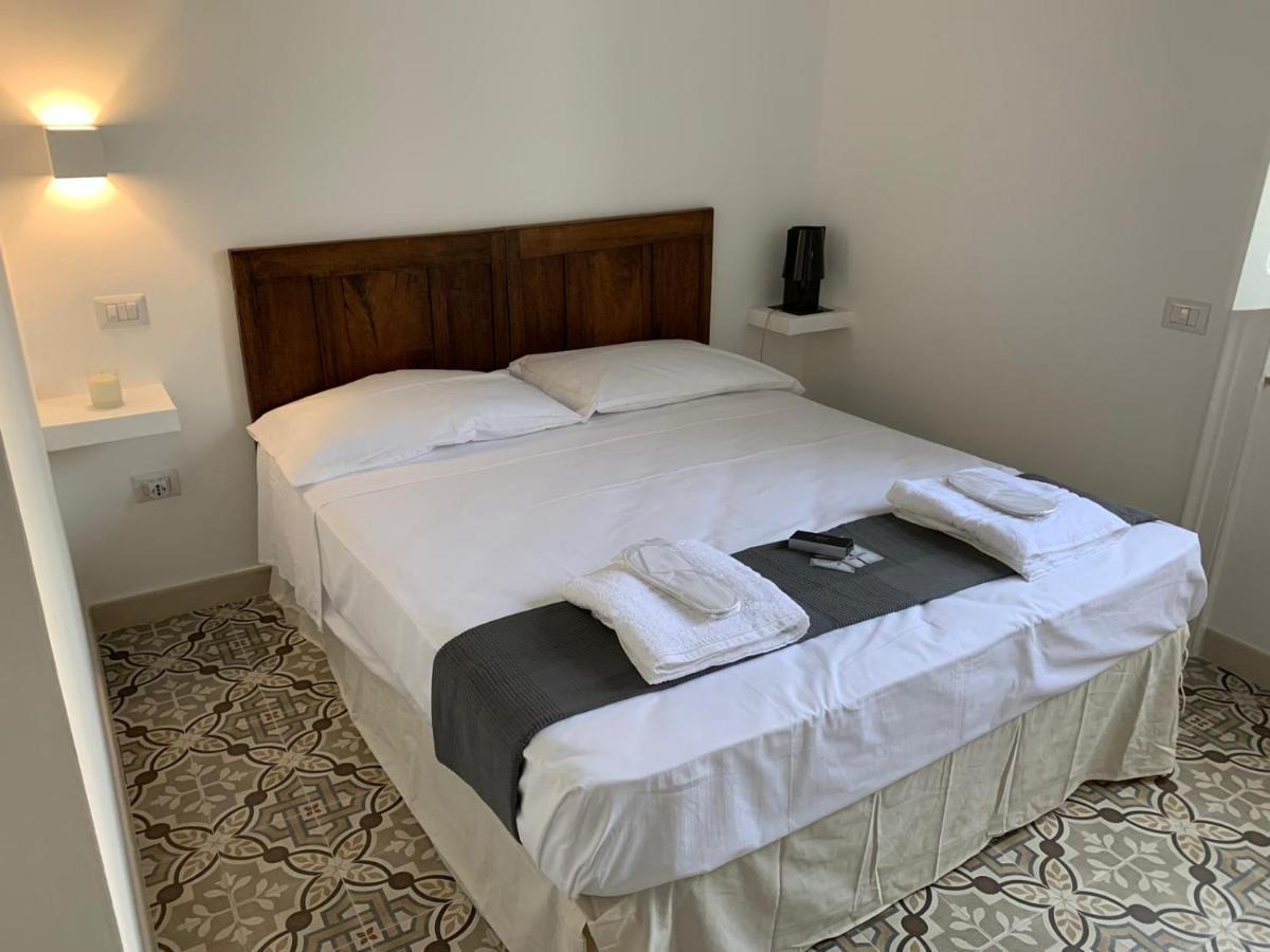 B&B Le Muse Κρότωνας Εξωτερικό φωτογραφία