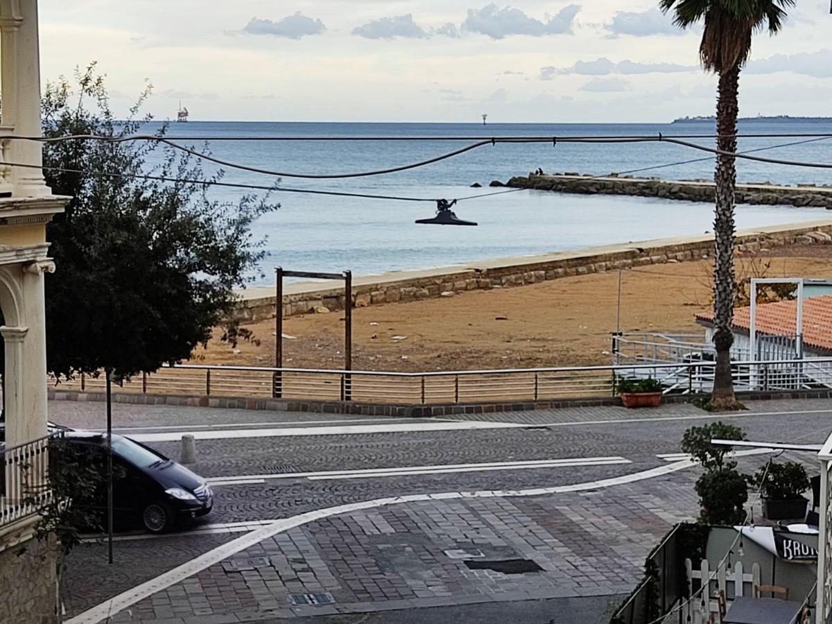 B&B Le Muse Κρότωνας Εξωτερικό φωτογραφία